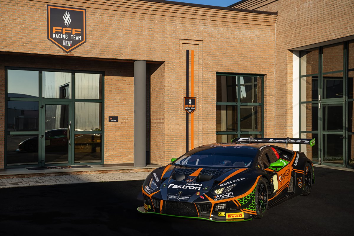 FFFracingteam's tweet photo. NEW LIVERY FOR ORANGE1 FFF RACING TEAM BY ACM IN BATHURST
https://t.co/eeVp7g3u8O
@LamborghiniSC @Roger_Dubuis @Orange1Racing @pirellisport @IntercontGTC @Bathurst12hour @Lamborghini @pertamina @ompracing @andreacalda @DennisLindRacin @MARCOMAPELLI #FFF #FFFRacing https://t.co/gi9OHIjEGx