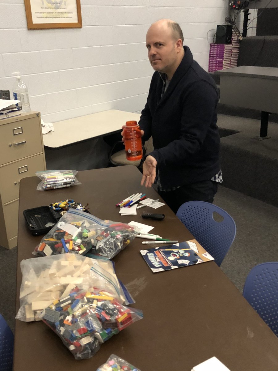 LPS_InspirED's tweet photo. Legos, Jenga blocks and so much more to work with in @WickedDecent Dan Ryder’s Human Centered Design Thinking session this afternoon in B109! Fresh ideas and smiles guaranteed! https://t.co/z8qc1GomXu