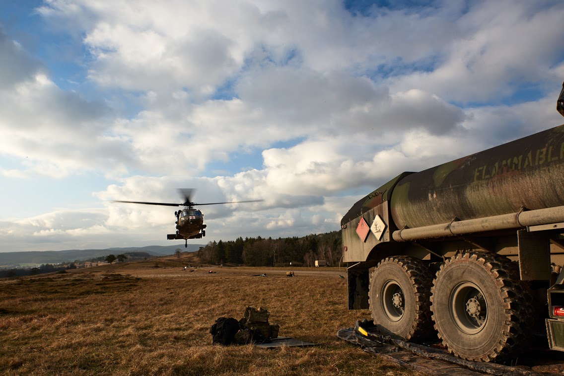 HohenfelsJMRC's tweet photo. A HH-60M Blackhawk belonging to Charlie Company, 2nd Battalion, @3rdCAB lands at a Forward Area Refueling Point during #CombinedResolve XIII yesterday at Hohenfels Training Area. #TrainToWin https://t.co/qSSnFSJIIW