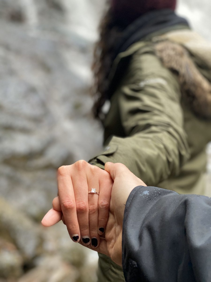 Torri F∃uLИ∃r tweet media