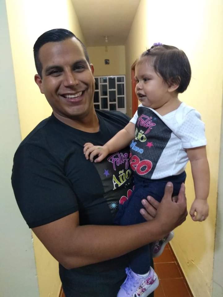 Gabriel18054232's tweet photo. Buen día.. Es Emmanuel Hernández Márquez del CDEUT UJAT Tabasco alguien tiene inf.. Dicen tiene buen.. 🍌🍌que es mayate... Mnden inf 9141090076 https://t.co/J26kOedmf9 https://t.co/gYnwkD6y8B