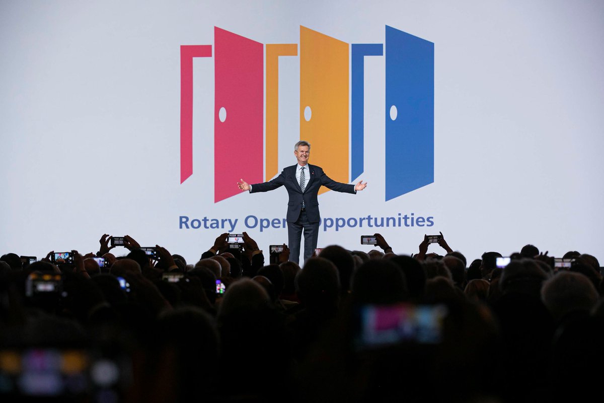 rotarymagfr's tweet photo. « Le #Rotary n'est pas simplement un club que l'on rejoint mais plutôt une invitation à saisir d'innombrables opportunités. 
C’est pourquoi, le thème 2020/2021 est Le Rotary ouvre des opportunités. » – Holger Knaack, président élu du Rotary https://t.co/V6F1RZTLXH