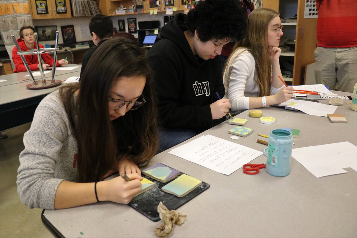 GrantBulldogs's tweet photo. Think you could hang with this ceramics crew? Ceramics students are getting creative with their "Hanging Tiles" project by creating interesting surfaces with paper/mishima stencils and sgraffito. https://t.co/HOVN3vM11c