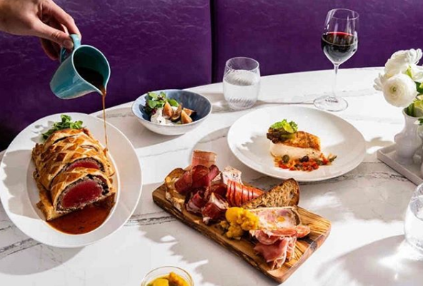 The highly anticipated #NYCRestaurantWeek has officially started today🍴Enjoy a two course lunch for $26 and a three course dinner for $42. To book your table visit nycgo.com/restaurant-week