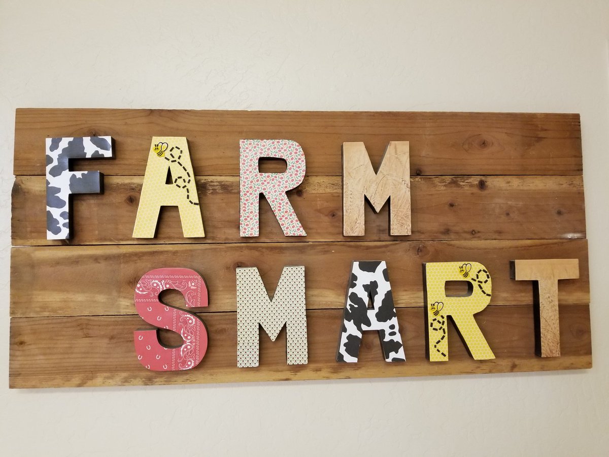twnklstrr's tweet photo. Looking forward to learning about Imperial Valley agriculture at @UCFarmSmart! #CANGSS #enviroliteracy #ProjectPhenomena @lazarcik https://t.co/jj5XG6OLqi