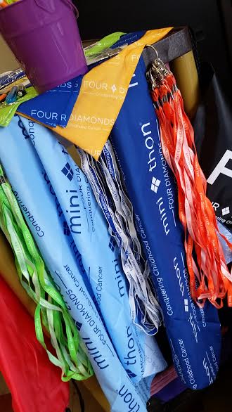 CMMSMiniTHON's tweet image. SWAG carts will be rolling out today during I&amp;amp;E! We have bags, headbands, necklaces, hydroflasksksk stickers, yowies, bandanas and MORE!!  💙😀