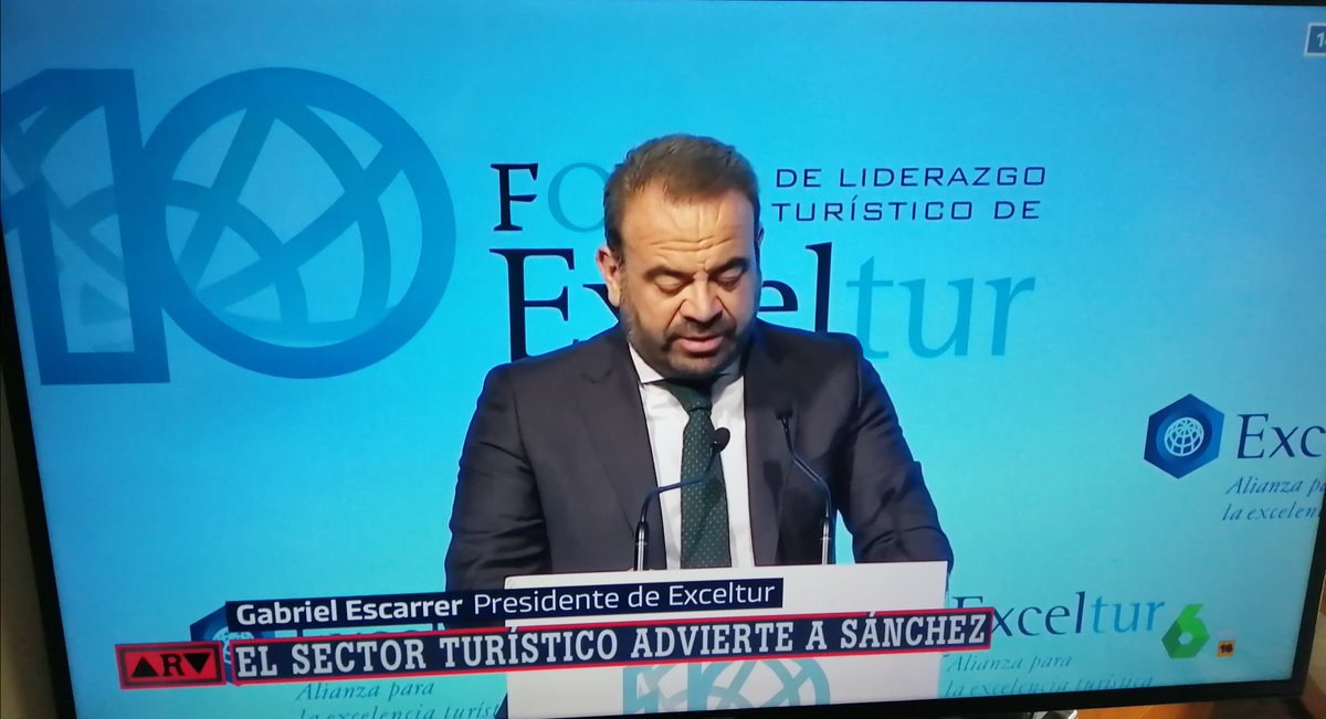 con amenazas con el empleo, no hablan de sus beneficios  
 El lobby turístico lo tiene claro  “La anunciada reversión de la reforma laboral o una nueva subida por decreto del salario mínimo  podrían tener consecuencias muy graves para el empleo turístico”.