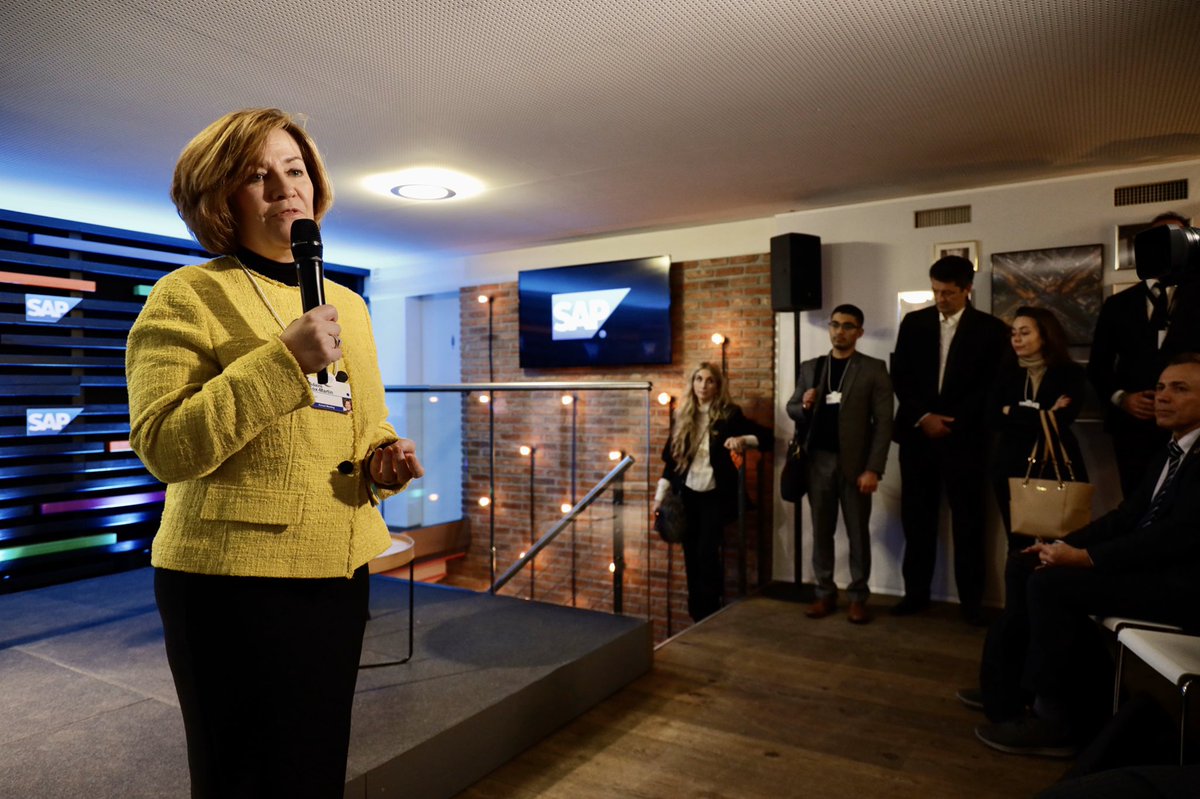 rosenbergann's tweet photo. Beautiful evening @SAP house at the screening “One Life at a time" Documentary🎥 which showcased some amazing #1BL success stories inspiring us all to work closely with social enterprises ♻️ under the visionary leadership of @AdaireFoxMartin
#Davos #wef20 #impact
@SAPNextGen https://t.co/qpo9p3xEaw