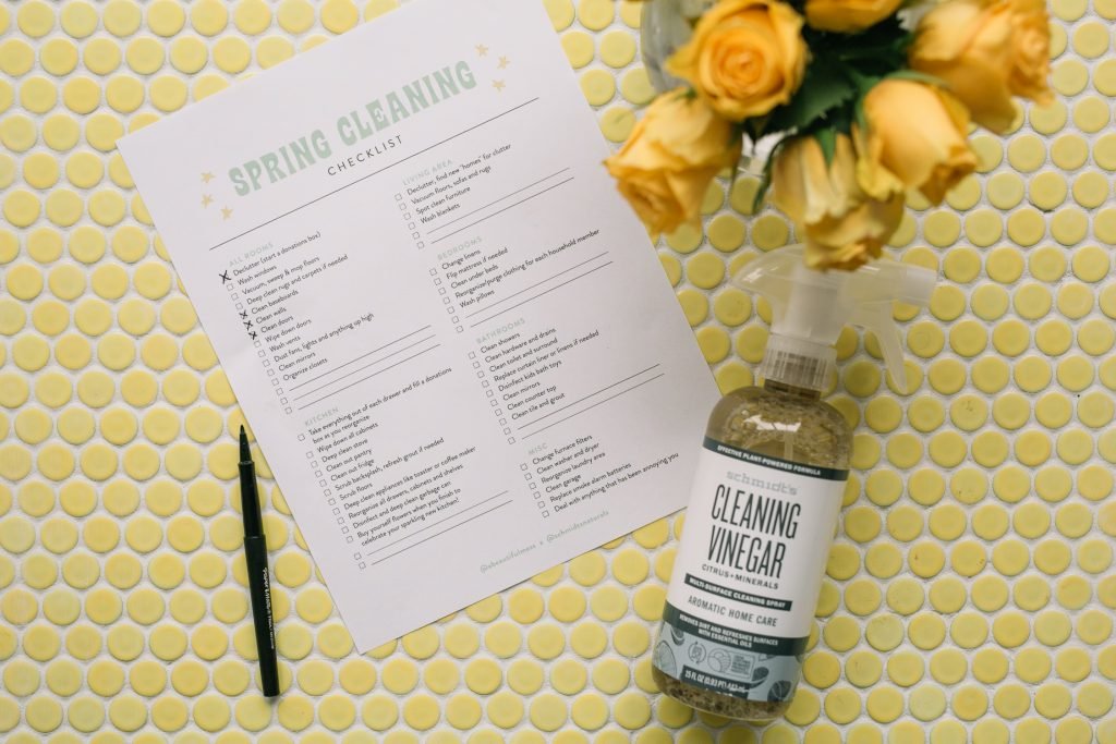 Spring Cleaning Checklist abeautifulmess.com/2020/01/spring…