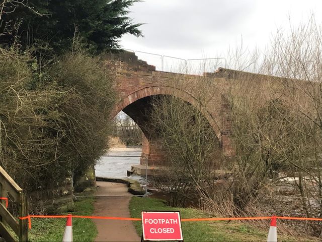 Appeal for witnesses after Longtown bridge damaged cumbriacrack.com/2020/01/21/app…