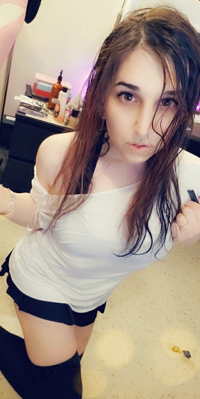 EmilyRoseIV on X: like girls after a steamy shower? trans transgender  sissy crossdresser femboy tgirl shemale ladyboy t.coEAjdQ56QC4   X