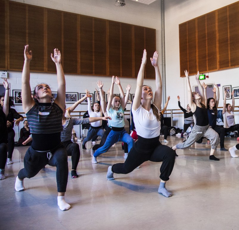 dancexchange's tweet photo. ⚡️CAT DANCE GENERATION: OPEN DAYS⚡️
We are running 2 x FREE Centre for Advanced Training / #DanceGeneration Open Days at DX for young people aged 11-16.
Sunday 9 February / 10.30am -1.15pm
Sunday 22 March 2020 / 10.30am -1.15pm
APPLY NOW: https://t.co/7u2eDZHdsr https://t.co/q1wzxn6tBL
