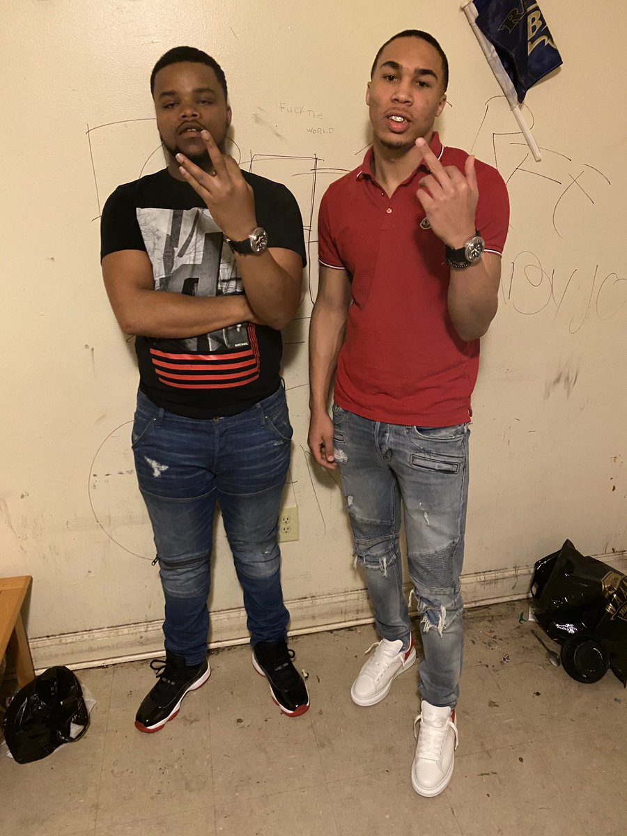 SB_Dboy's tweet photo. I know boobie ah never change we been together since like two 💚‼️ #VitoLand❤️ #SimonWorld💙 #ForeverLaMike💙 #LongLiveSean❤️ #FreeDaGuys💯💯 https://t.co/kDeVSeBDpM