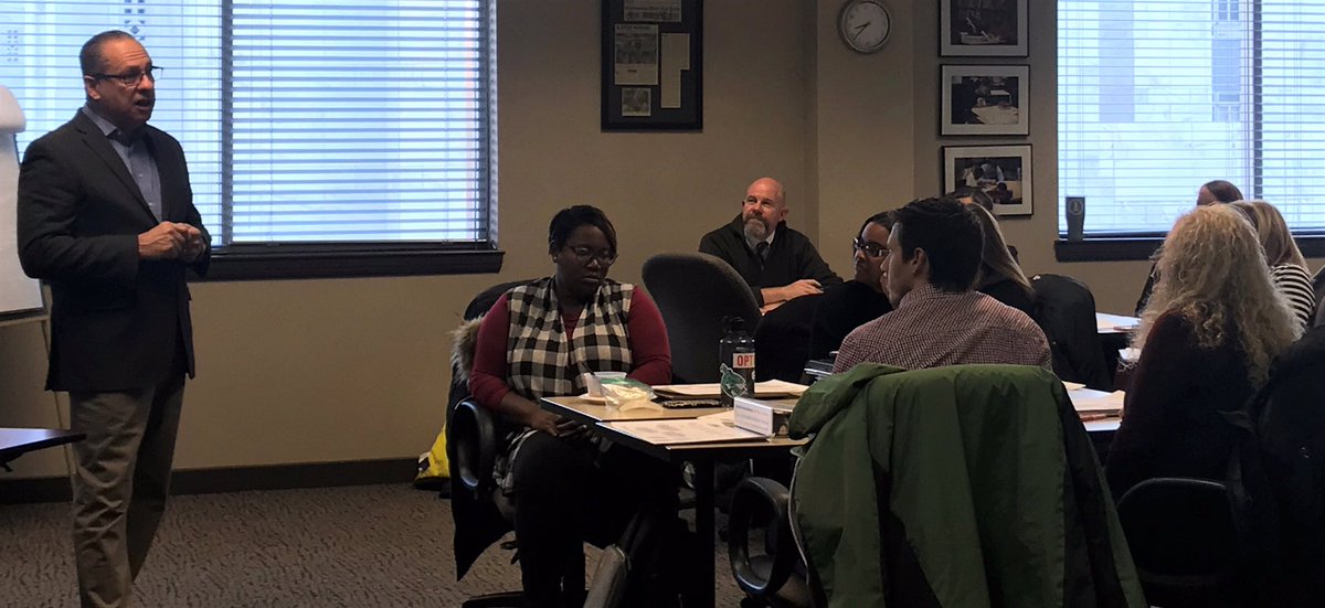 PEFldrshippgms's tweet photo. Assistant Principals in PLA and PLA Bridge networks reviewing instructional core via logic model and determining teachers sense of efficacy with Mike Rutherford @RLGMike @pefchattanooga @hamcoschools #PLA10 #PLABridge https://t.co/5N8r68evzC