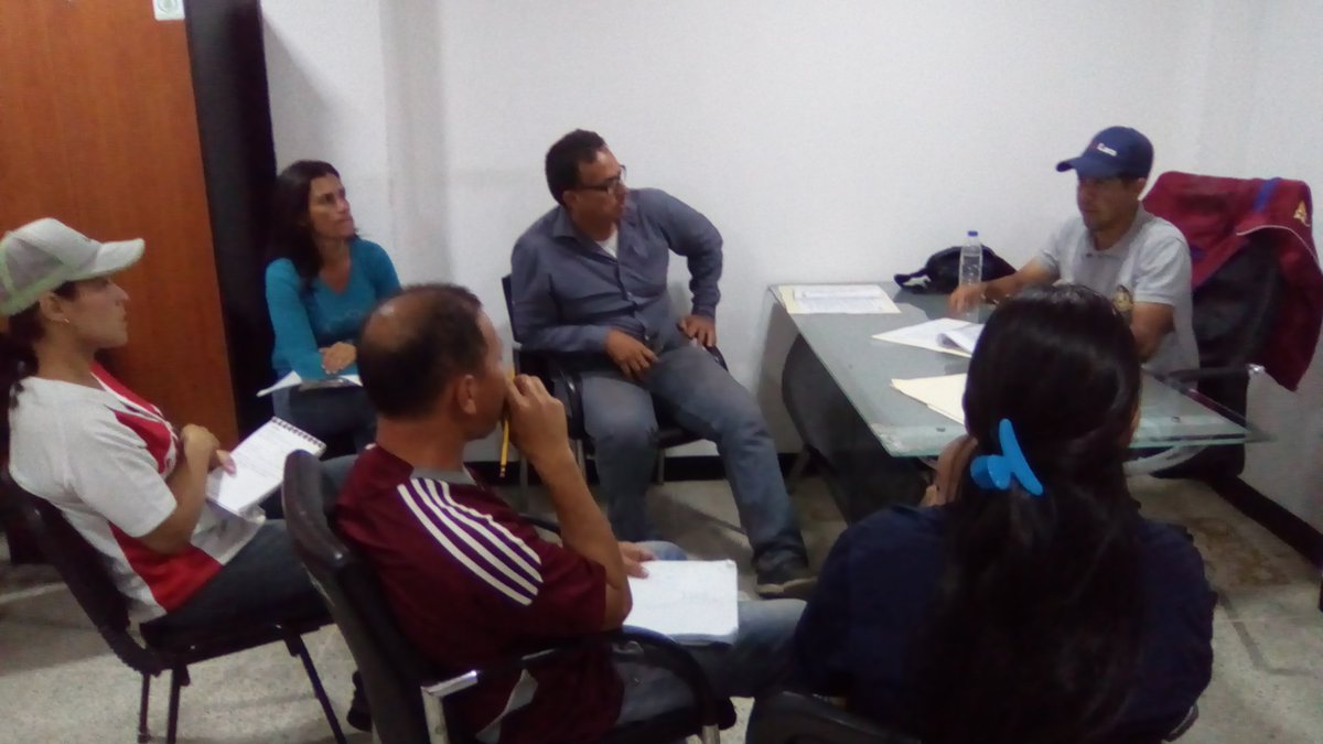 #21Enero || En reunión con la junta directiva se presentó el balance de las tareas cumplidas en el 2019 y las actividades ambientales que se realizarán en este 2020. #LaraEcosocialista #UnidosPorTiLara