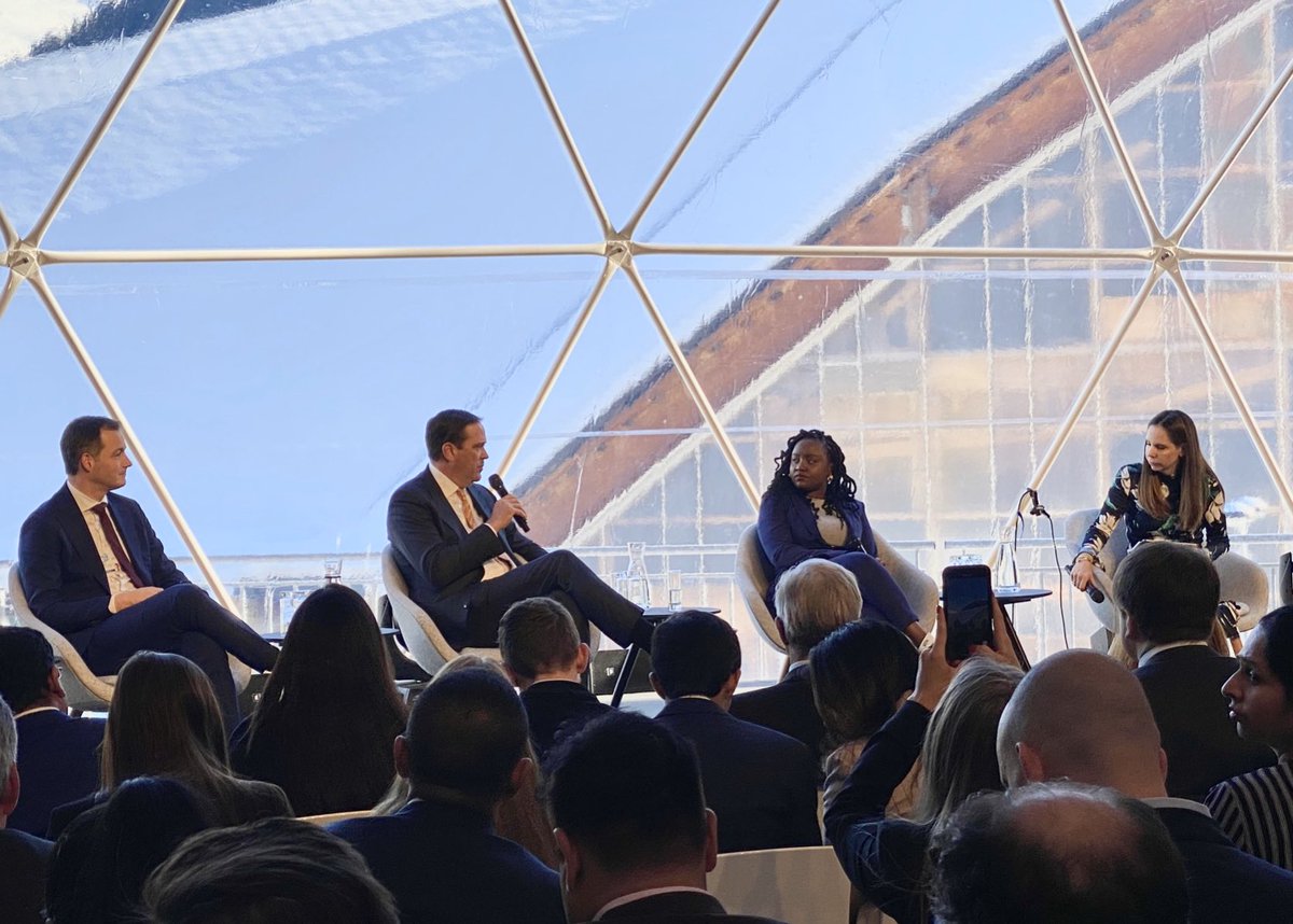 Enjoyed talking about the importance of #sustainability on today’s <a href="/GlblCtzn/">Global Citizen ⭕</a> panel 
with @MoiraForbes, @WawiraNjiru and @AlexanderDeCroo! Thank you for the great discussion! #WEF20 <a href="/Cisco/">Cisco</a>