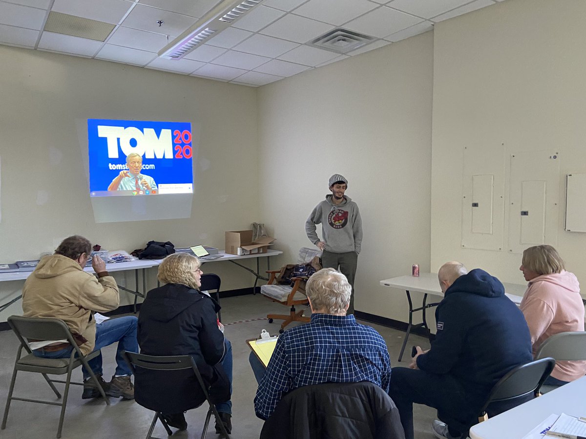 michael_freytes's tweet photo. Region 1 starting the morning with a training with 5 new precinct captains who all wanna keep the #momenTOM going! #IACaucus #IowaforTom2020 https://t.co/0aLEbOgpSB