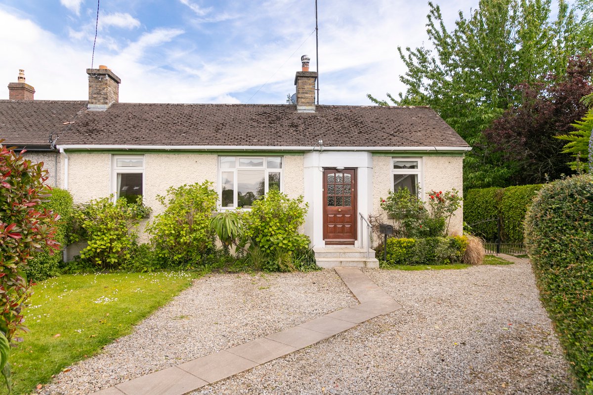 Best Bungalows images in 2021 Bungalow conversion Bungalows For Sale