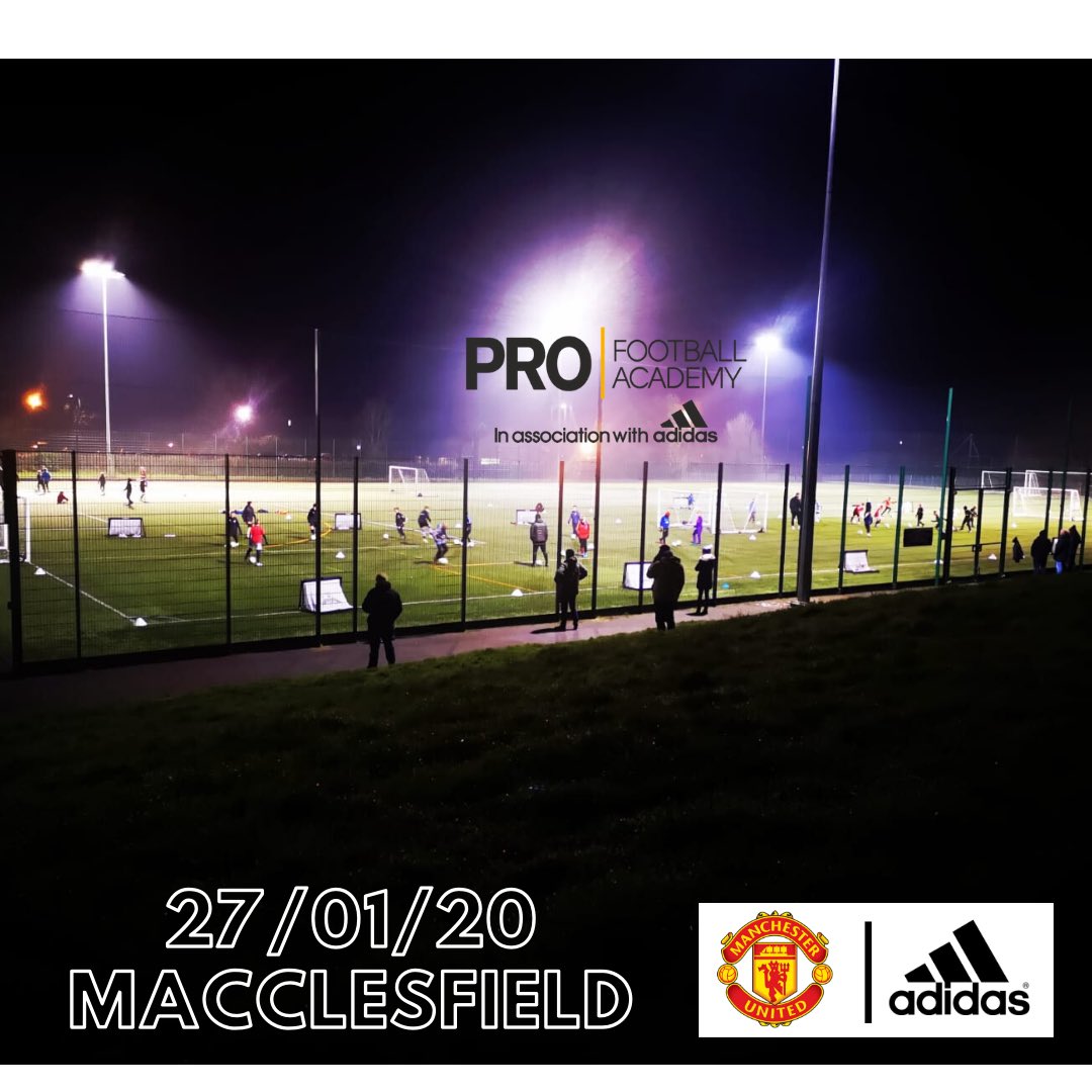 RobbieSavage8's tweet photo. next centre to host a evening led by coaches from @manchesterunited will be Pro Football Academy Macclesfield! 🔴👹
⠀⠀
What a fantastic opportunity for our players to receive a session held by @manchesterunited’s staff 😏
⠀⠀
#teampfa #manchesterunited https://t.co/MzWJMoiRpf