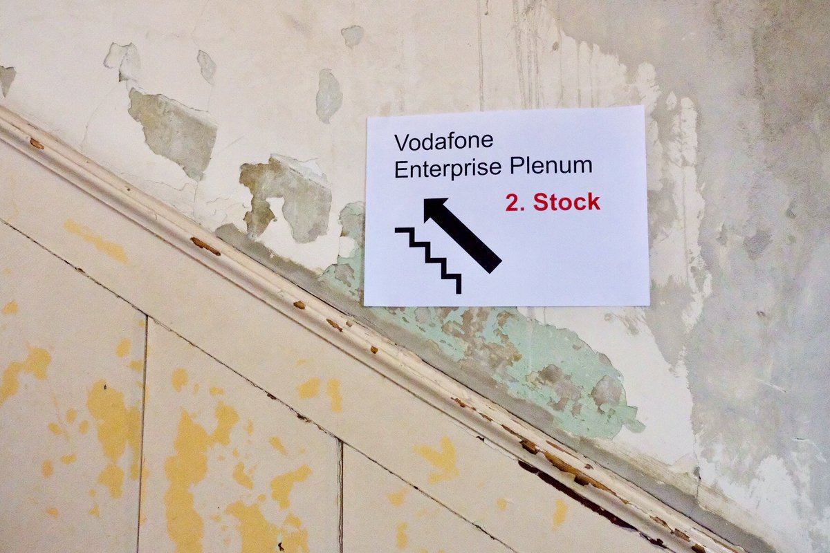 Vodafone Enterprise Plenum (@plenum_vf) on Twitter photo Welcome in #Berlin: Wir starten gleich mit einem Fireside Chat mit <a href="/fheinemann/">Florian Heinemann</a> in unser Eventjahr. Als versierter Insider des #startup Ecosystems stimmt er uns auf kreative Macher der Founder-Szene ein. Einige Gründer stellen sich morgen persönlich bei unserem #startupday vor. Welcome in #Berlin: Wir starten gleich mit einem Fireside Chat mit <a href="/fheinemann/">Florian Heinemann</a> in unser Eventjahr. Als versierter Insider des #startup Ecosystems stimmt er uns auf kreative Macher der Founder-Szene ein. Einige Gründer stellen sich morgen persönlich bei unserem #startupday vor.