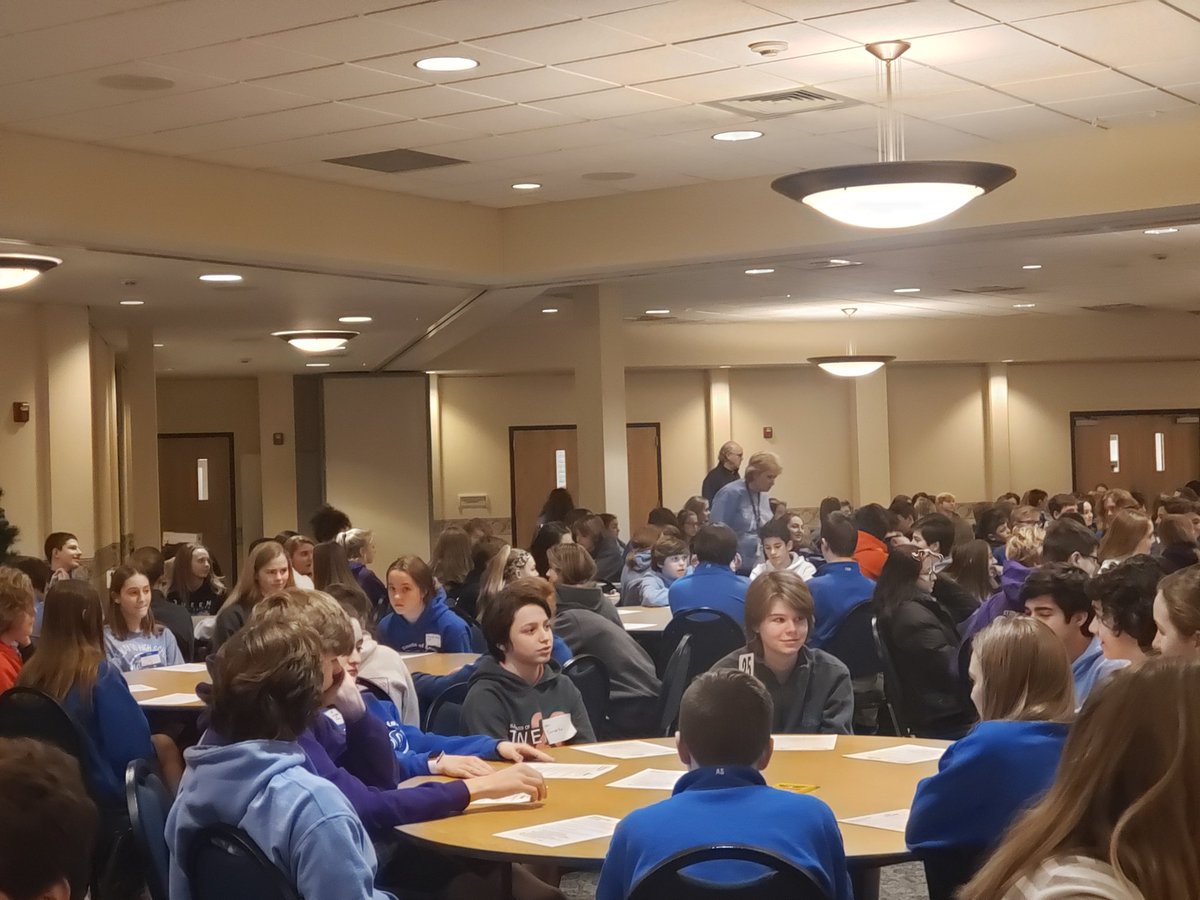 South County Region Catholic Schools 8th graders joined together this morning for Mass with Bishop Rivituso, each other, and their priests. They also participated in a joint service project benefiting an area middle school.  #BeTheNowofGod.