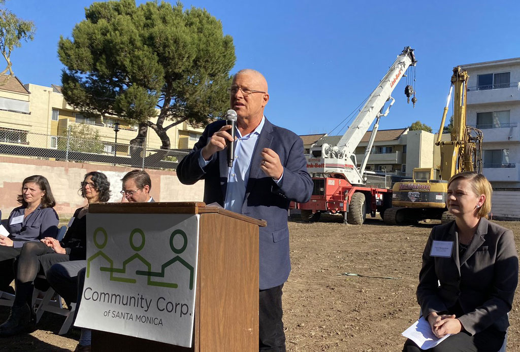 mamacfadyen's tweet photo. #Congratulations to Santa Monica Community Corp!
https://t.co/PefQWBnaQN
#SantaMonica #MarVista #LosAngeles #WestAdams #WestLA #LA #LARealtor #LAhomes #Venice #California #LARealEstate #VeniceBeach #CalBRE #HomeBuying #Malibu #LACounty
(Dre# in bio) https://t.co/kx2UEm40w1
