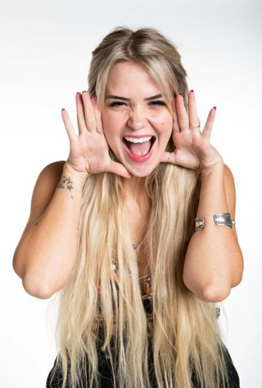 PsicaBrooke's tweet photo. Eu que lute pra defender elas
#BBB20 https://t.co/QKiY7xUSbM