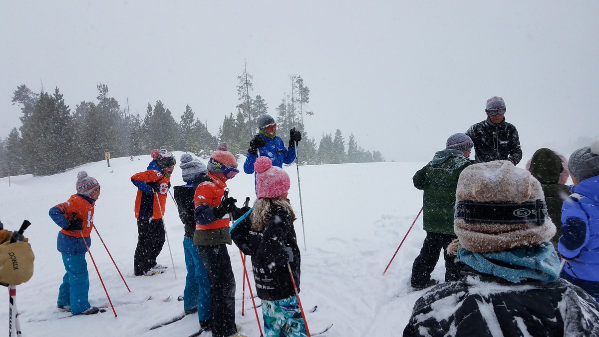 FRE_MrsHume's tweet photo. Thank you Keystone Nordic Center!  Our 2nd and 4th graders learned so much from you and had a super fun time! Get ready for kinder and 3rd! @FriscoPanthers @FREprincipal @robinsonfrisco @KeystoneMtn https://t.co/56ih4gCsOx