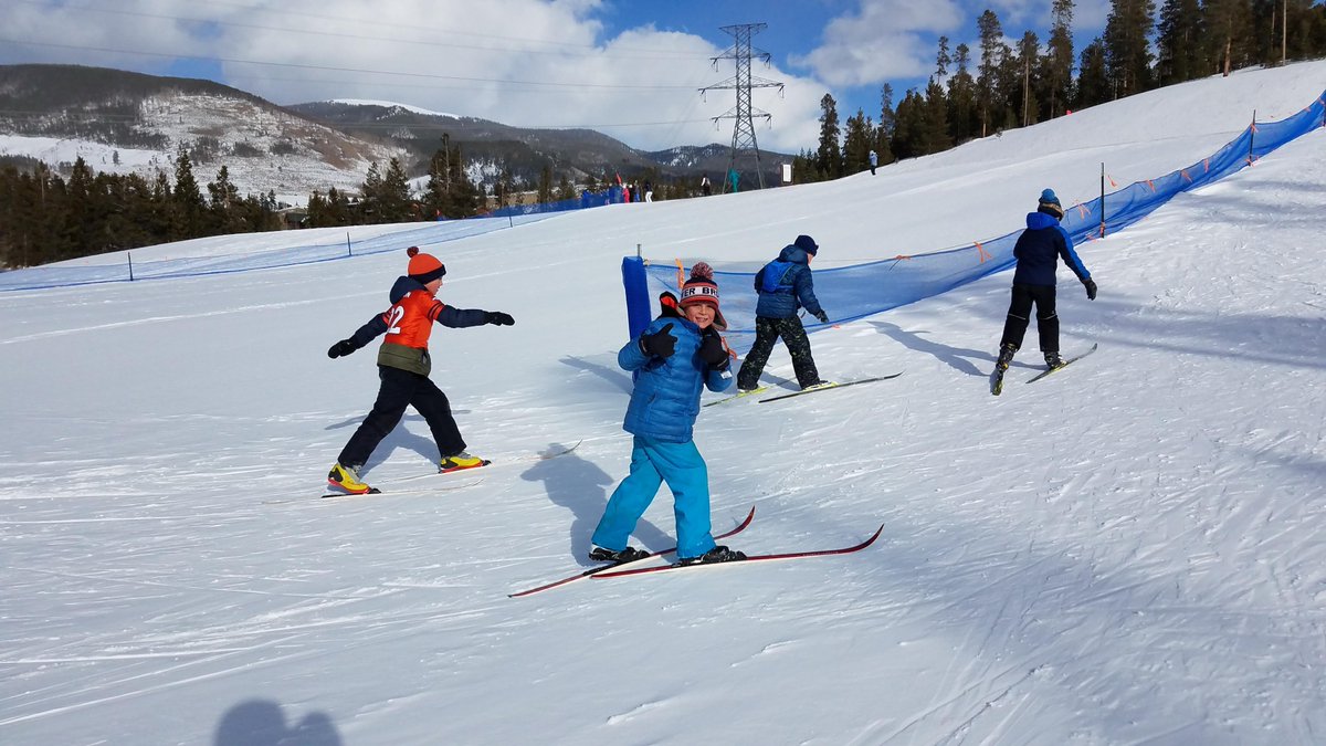 FRE_MrsHume's tweet photo. Thank you Keystone Nordic Center!  Our 2nd and 4th graders learned so much from you and had a super fun time! Get ready for kinder and 3rd! @FriscoPanthers @FREprincipal @robinsonfrisco @KeystoneMtn https://t.co/56ih4gCsOx