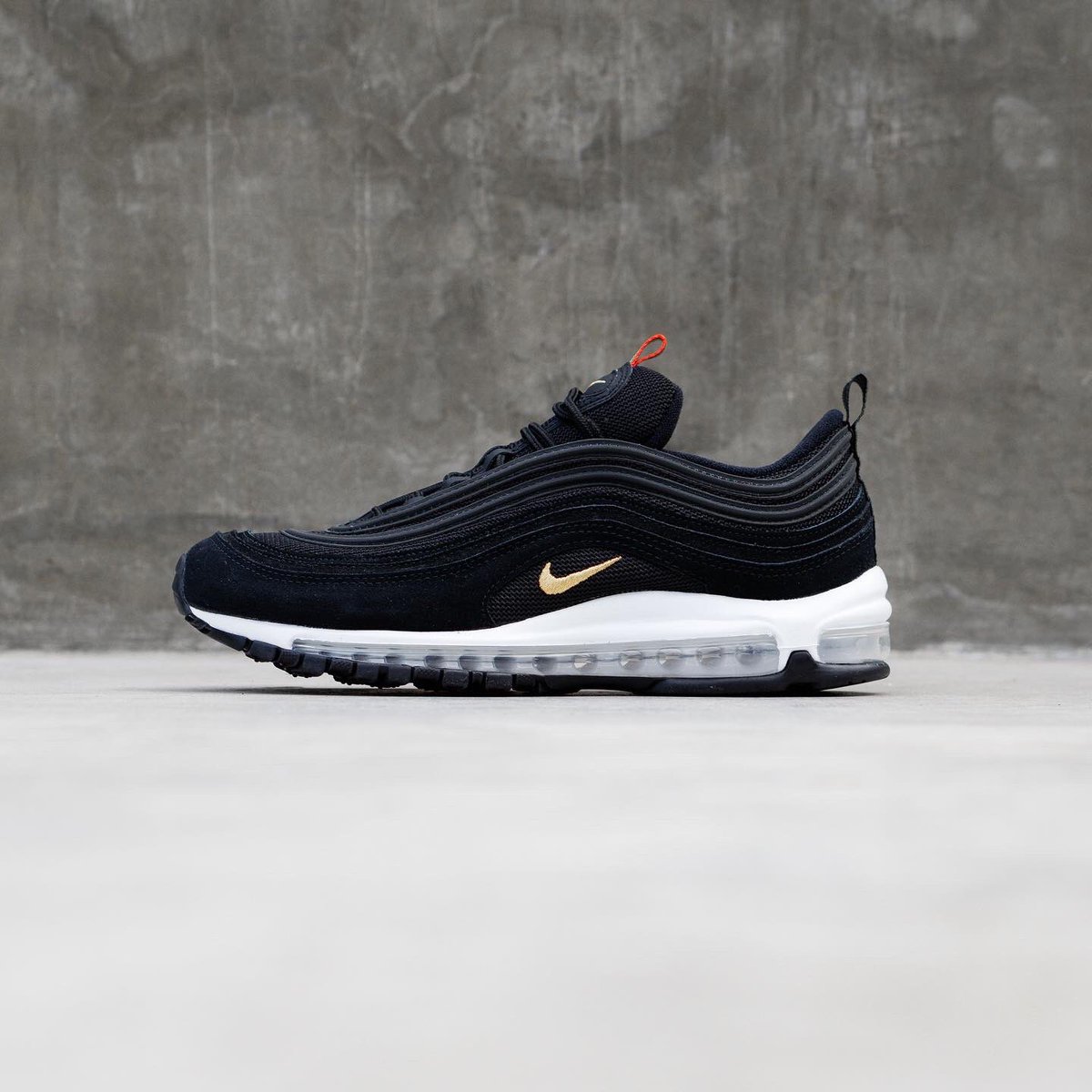 am 97 black