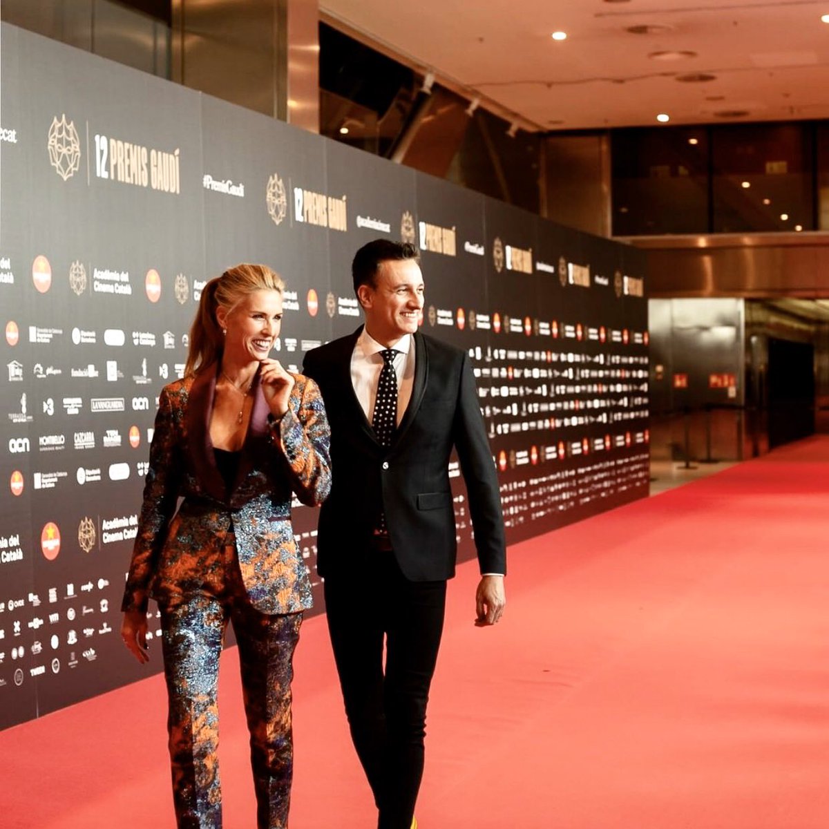 juditmasco's tweet photo. Moment💥s #PremisGaudi2020 🎬📽🌟🌟🌟 #PremisGaudi Felicitats!!! @academiacinecat @maglari @anna_moliner 💋 total look @avellaneda_eu 🤩 https://t.co/Rplo39lhf2