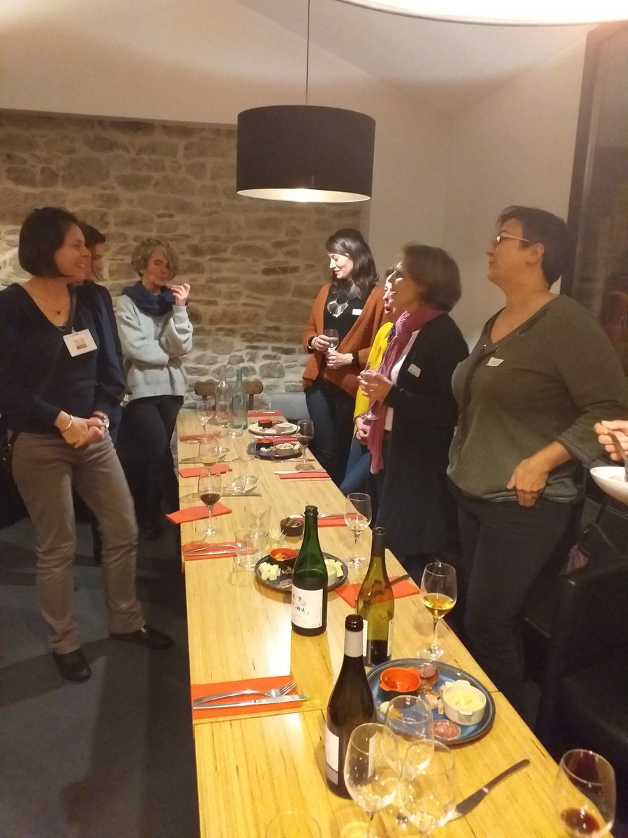 en_ell's tweet photo. Un Jeudi d'Ell' à cœur ouvert #accueillies#sympathie#bonnehumeur#
au Sistrot Quimper.@en_ell https://t.co/pEFOnhQS3q