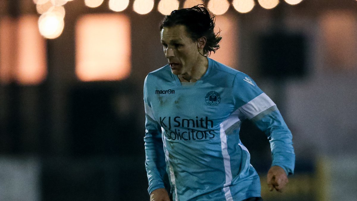 fiberkshire's tweet image. A great big bunch of @gneil45 images up on our Facebook page now from @WoodleyUtdFC v @DTFCDevelopment on Monday. It looks cold....! View them here facebook.com/pg/footballinb…
