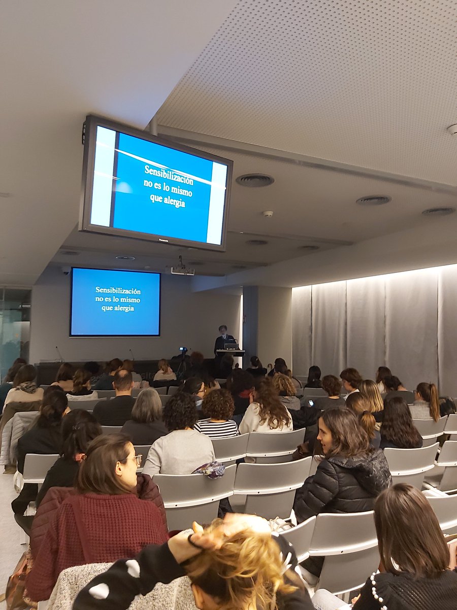 Carlos Gonzalez nos recuerda las recomendaciones de la asociación española de pediatría #AEP : "No se recomienda de manera sistemática la dieta de evitación del alimento implicado a la madre lactante"