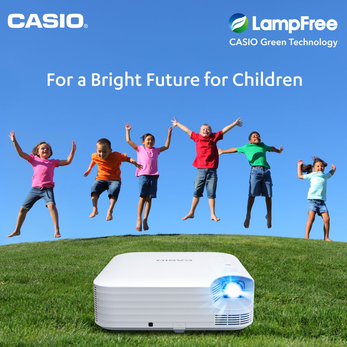 ¿Qué podemos hacer para ayudar a nuestros hijos a vivir vidas saludables?
Los proyectores CASIO contribuyen a un futuro brillante y saludable para niños al eliminar el uso de mercurio, que tiene un impacto negativo en el cuerpo humano.