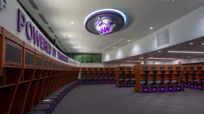 KyleKyledoll's tweet photo. Exicted to announce my commitment to play football at the University of Wisconsin Whitewater🏈@WarhawkFootball thank you @CoachTShields for the opportunity
#PoundTheRock https://t.co/2vxLTDIUbG