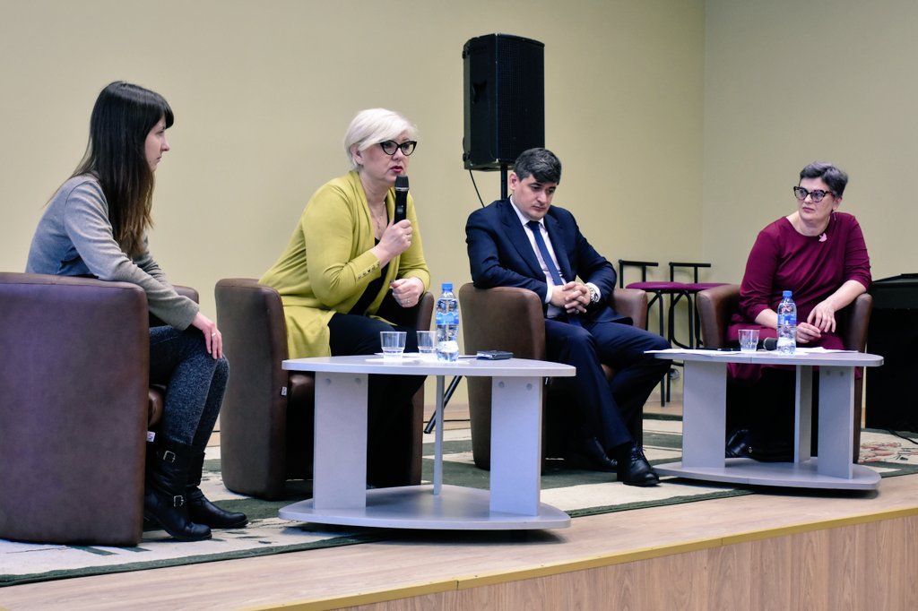 Сотрудники Ясногорской библиотеки приняли участие в дискуссионном мероприятии для молодых  библиотекарей  «Что ждёт молодёжь от культуры? Что культура ждёт от молодых? Мотивационная встреча министров и библиотекарей».