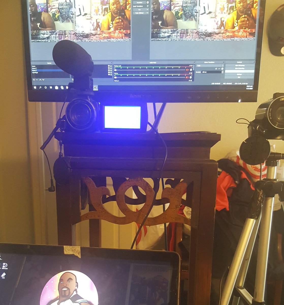MrJayWashington's tweet photo. Always plotting, always producing and working as well as coming up and developing new ideas. No
for an opportunity creating my own and for those around me. Im a man of MANY talents and i will utilize them ALL. #WorkAndNetwork #blacknerds https://t.co/3gScCIJTam