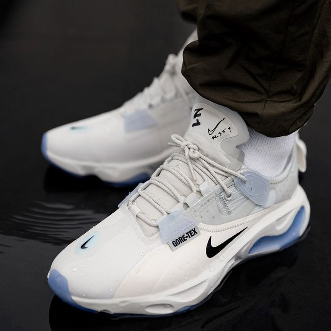 nike react gore tex on feet