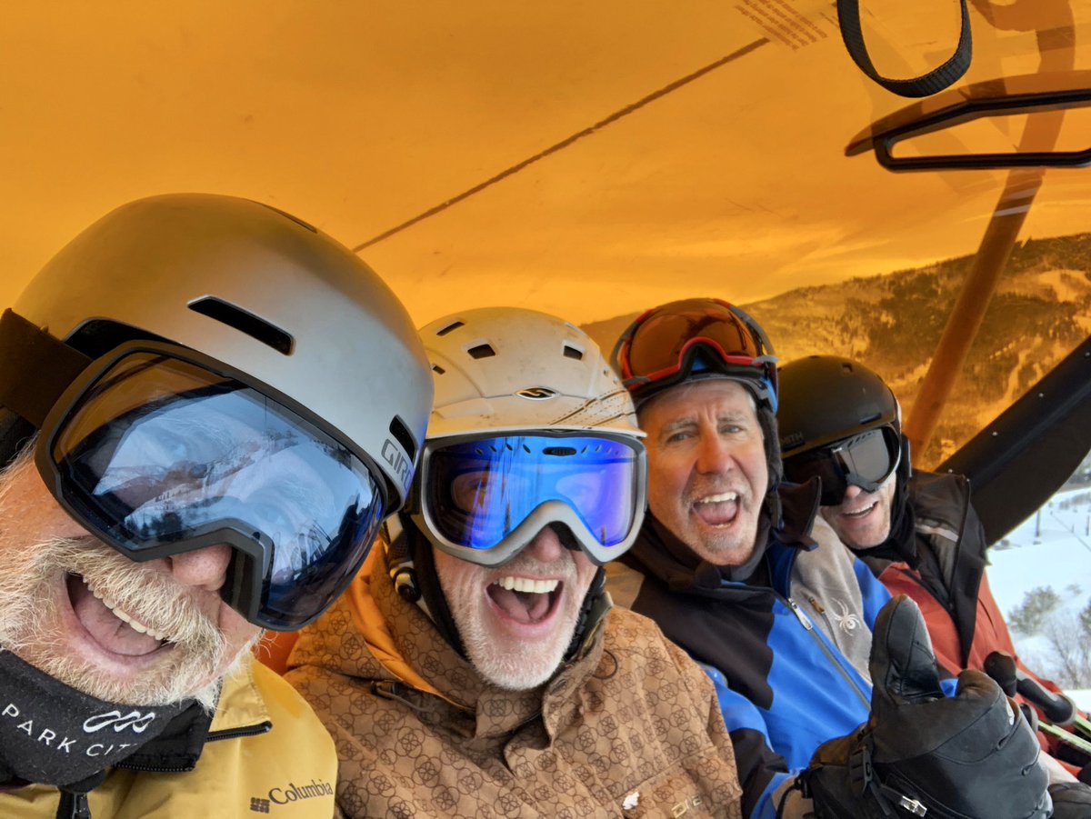 AudioHTIT's tweet image. Completed the “Park City Conquerer” and “Stratosphere” challenges with the pack on MLK at @PCski @TheCanyons 
— great ski day!

#PCMR #PCConquerer #PCStratosphere