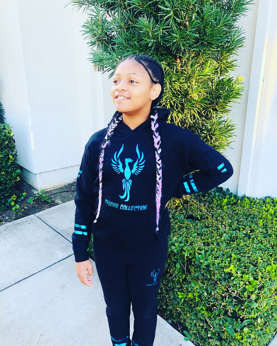 S_B_ClothingCo's tweet photo. #SB #sbclothingcompany #sbclothingline #theglowuptour #2020 #phoenixcollection #Jogger #sets #kids #mens #adults https://t.co/OHDHeIkSL1