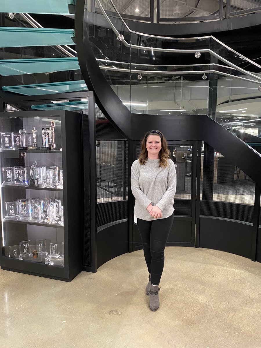 CMLawSports's tweet photo. We got an awesome tour of the new #Cavs offices last night from 3L @Laceyy23 - she’s currently working in the team’s legal department after spending time with the MAC and U of Akron Athletics.

(and yes, she got a ring in 2016) https://t.co/BFmby17H1b