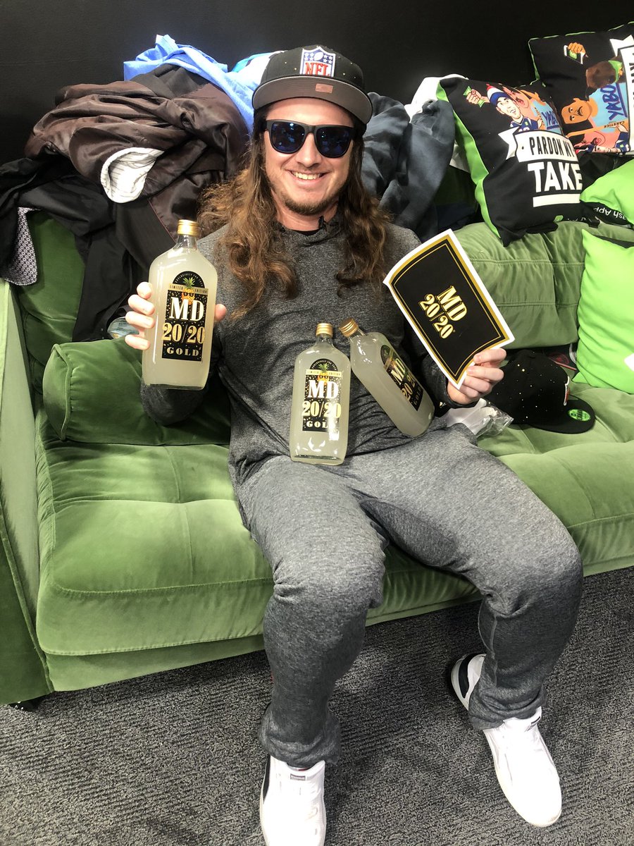 PFTCommenter's tweet photo. After 9 year’s of attemping to make contact with my favorite beverage besides hose water, we have finally established a relatonship https://t.co/sJ50TjexK1
