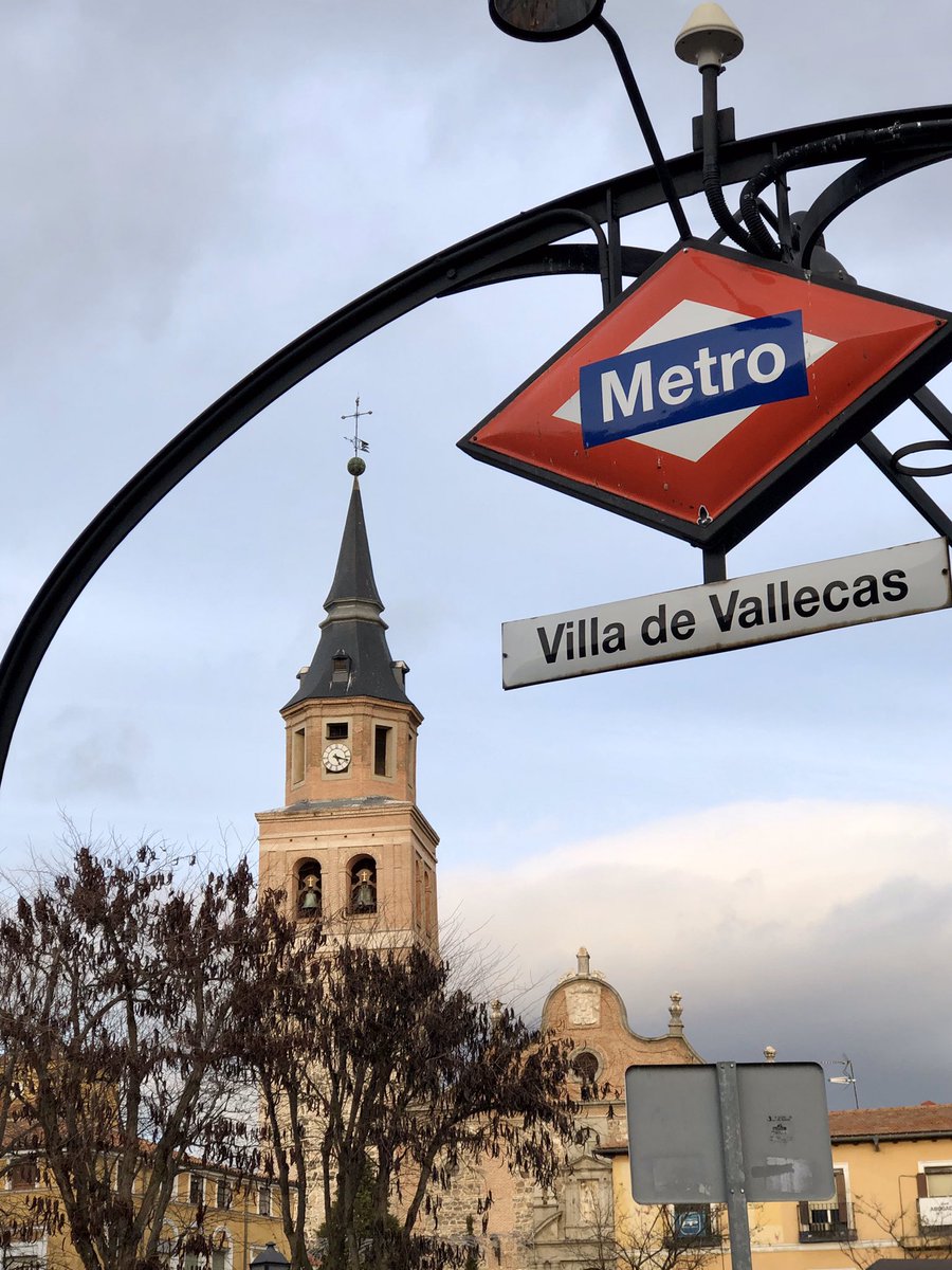 “Vallecas”
Fotografía que nos envía <a href="/asierram/">Angeles Sierra 📀🌈🎨🏳️‍🌈📸</a>

#Madrid #Vallecas #demadridalcielo
