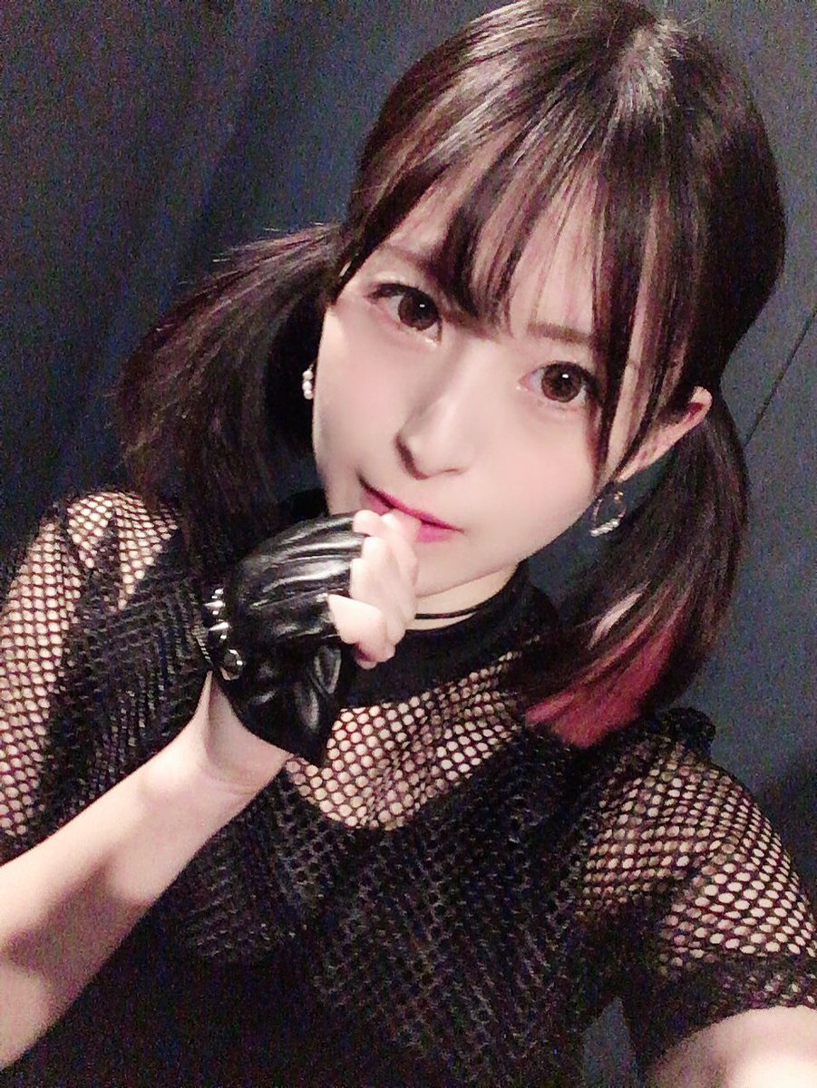 SuuNa_dol's tweet photo. 推しメンションライブありがとうございました⛅️平日なのに会えるってなんか特別でした����

関係者、出演者の方お世話になりありがとうございました😌

会いにきてくださった方🌸
とーっても嬉しかったです！
ありがとうっ🐰 https://t.co/JcQHCwtLbr