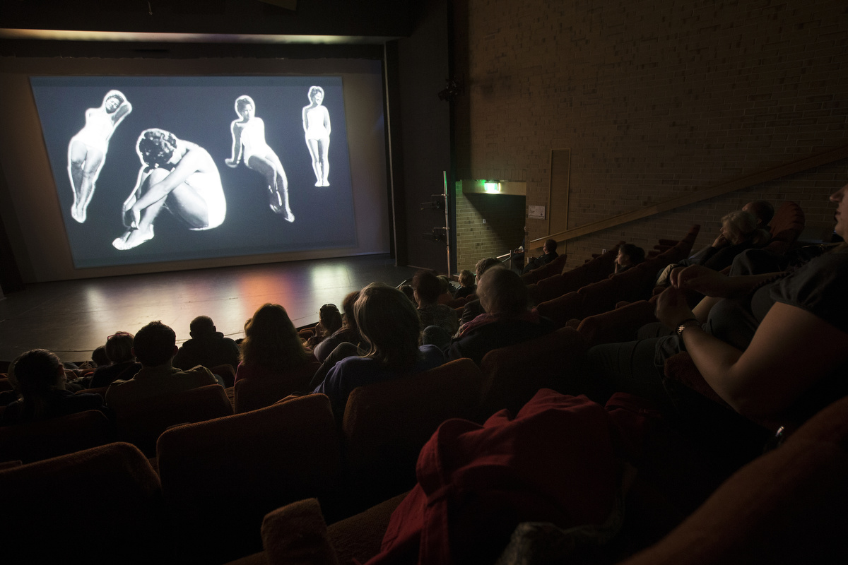 SA_Film's tweet photo. 🚨OPPORTUNITY!🚨 Calling all Indigenous SA filmmakers: submissions close 28 Feb for Nunga Screen 2020 presented by @CountryArts_SA, a showcase of short films by ATSI filmmakers on the theme of "reconciliation". Info: https://t.co/twrsPmRhzy https://t.co/N9djZAfRVe