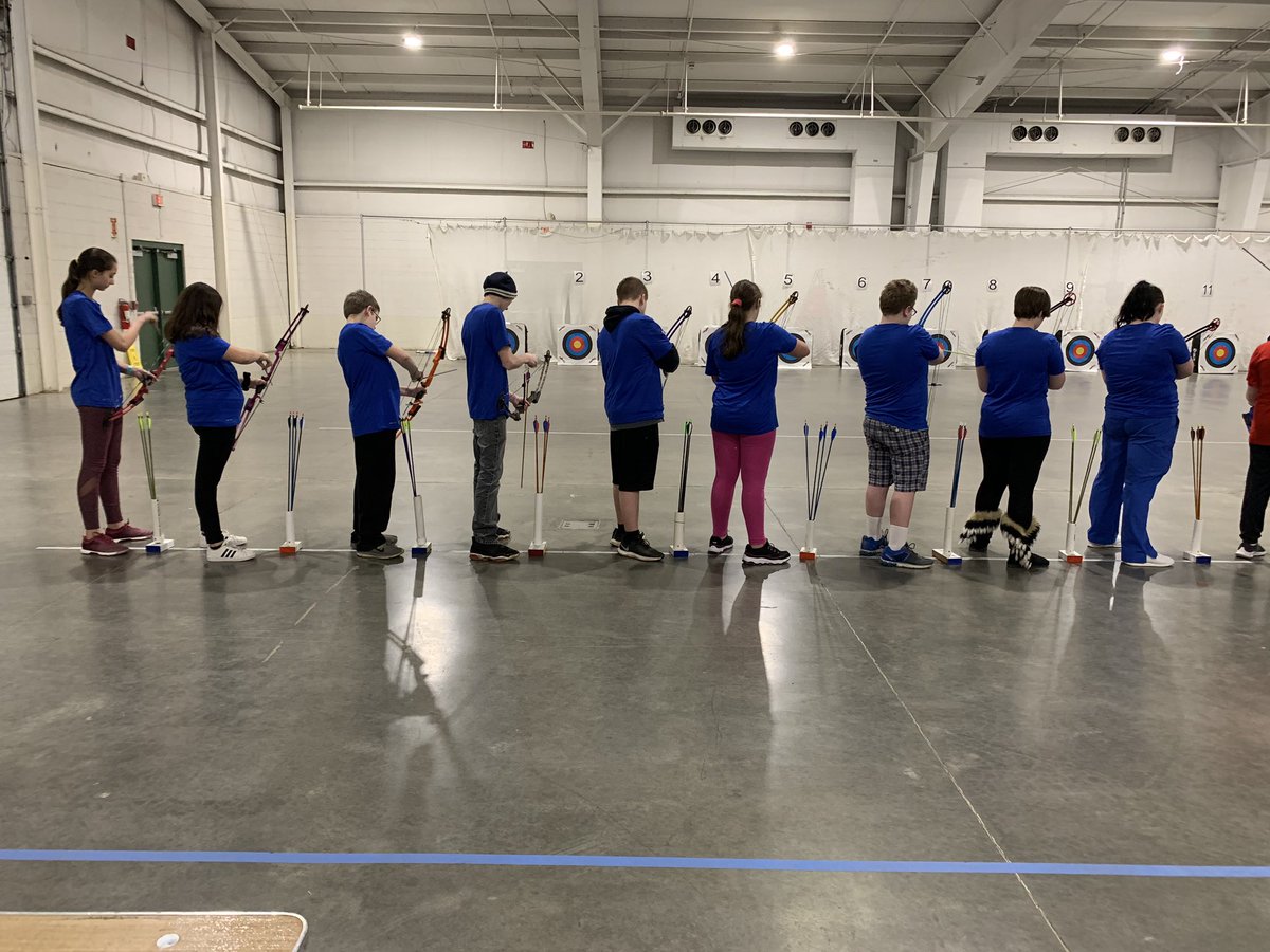 April Thompson tweet media