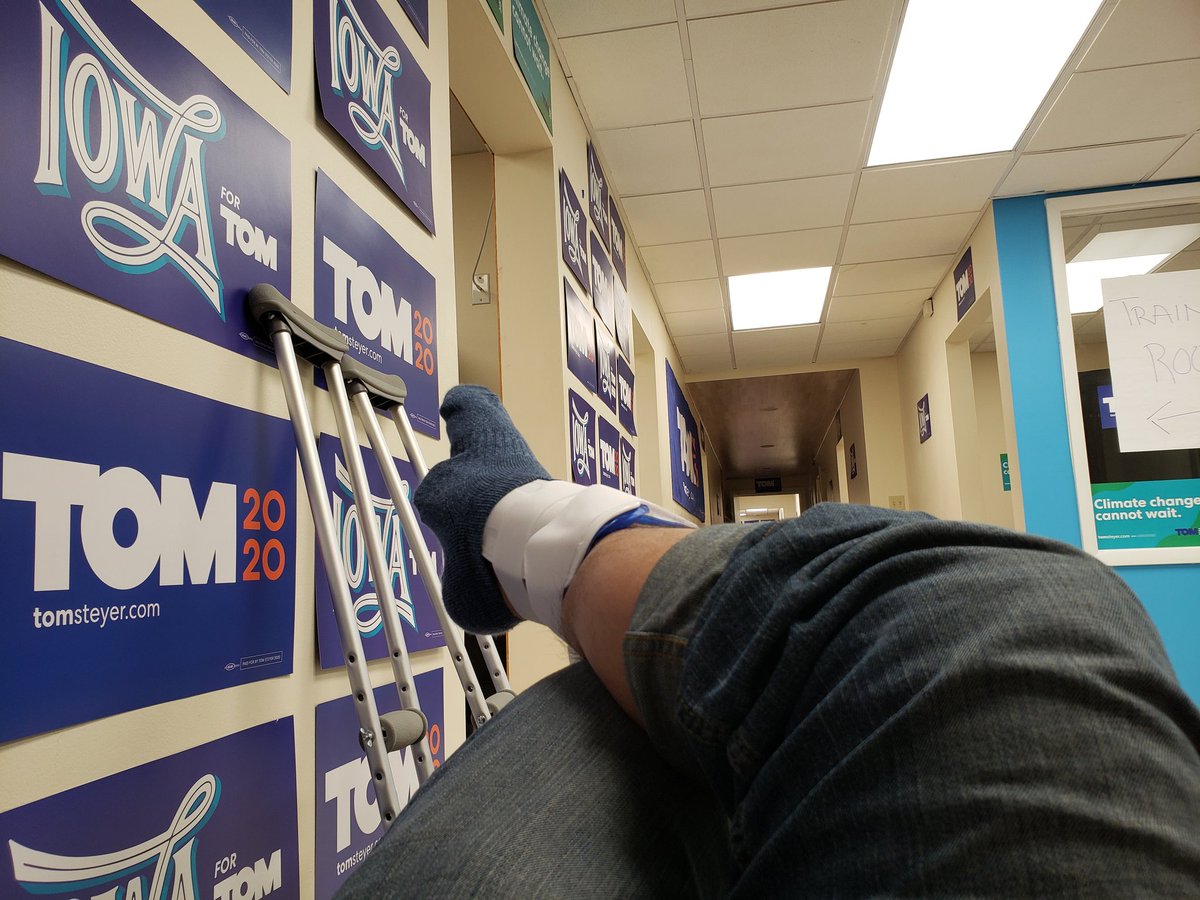 tonykchoi's tweet photo. #TeamTom never stops — well, maybe a pit stop at an urgent care — ready to burn up these phone lines for @TomSteyer.
#IACaucus https://t.co/fRmiLPtDoR
