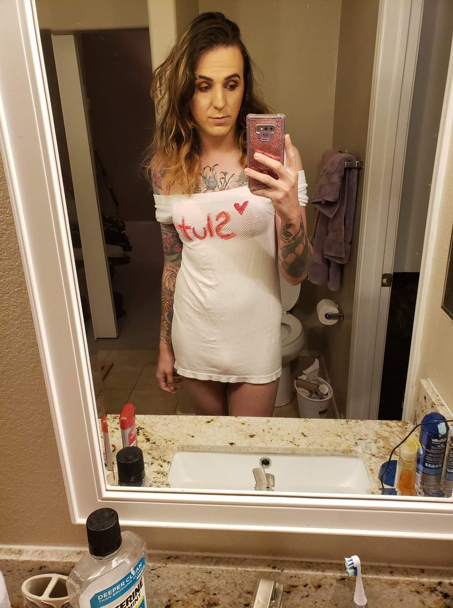 MellyBellySkank's tweet photo. Feeling like a cute little slut. Might make some steamy, naughty content later. Any requests? #askme #requestpics #requestvids #custom #customcontent #sexworker #escort #meetups #LGBTQgang #transgirl https://t.co/rDMeFVI3Go