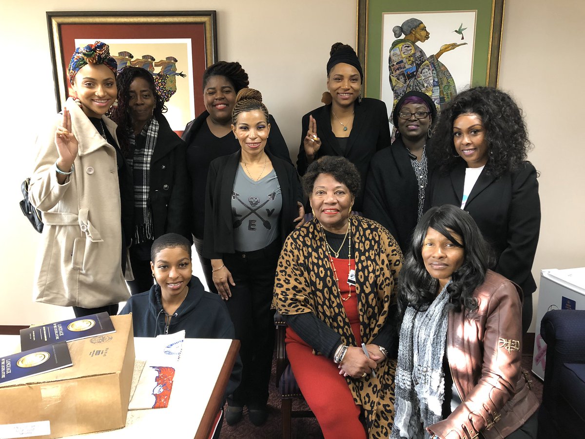 FLRising's tweet photo. Today, the Dignity Florida Coalition visited the #Florida State Capitol to advocate for the #TammyJackson Act. We visited our #Dignity Champions Legislators to tell them more about our work, Tammy Jackson &amp; share the powerful stories of our members. #DignityFL #FLLeg #FLSession https://t.co/4tQ8xV8bE3